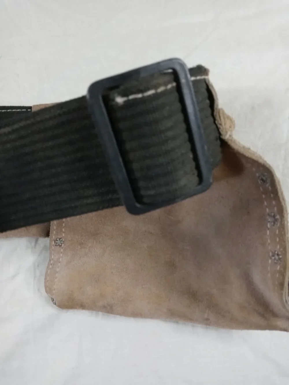 CLC Men Work Leather Utility Tool Belt Pouch with Adjustable Strap in Good Cond